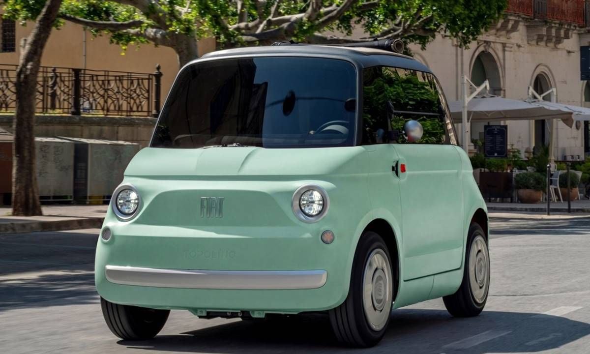 El Fiat Topolino Dolcevita vuelve con una importante novedad: ahora tiene puertas y mantiene su bajo precio