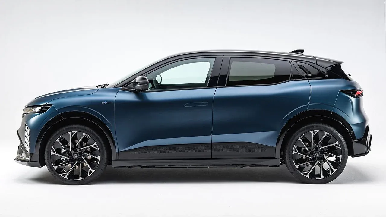 El Renault Megane se renueva con una batería LFP y hasta 500 km de autonomía
