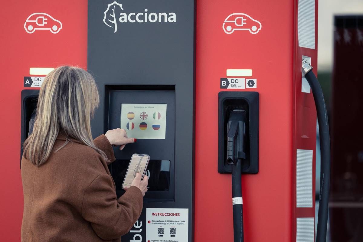 Así impulsa Acciona Energía la red de recarga del futuro: limpia, inteligente y bidireccional