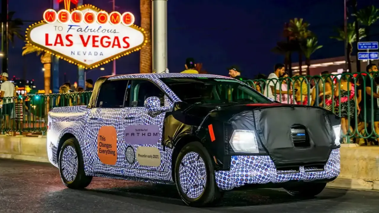 Ford muestra su novedad más importante en años: un coche eléctrico casi 9.000 dólares más barato que el Tesla Model 3