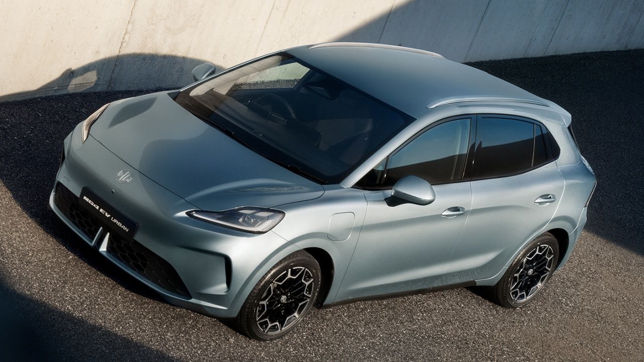 El MG4 Urban ya tiene precio en España, y es todavía más barato que el Leapmotor B05