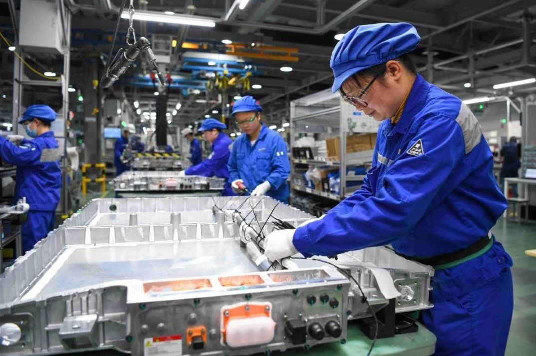 China pone fecha a la revolución de las baterías: BYD, CATL y Geely ya apuntan a 2027