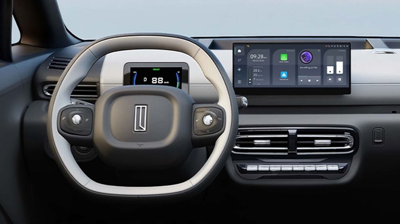 El microcoche eléctrico que no quiere comportarse como un microcoche