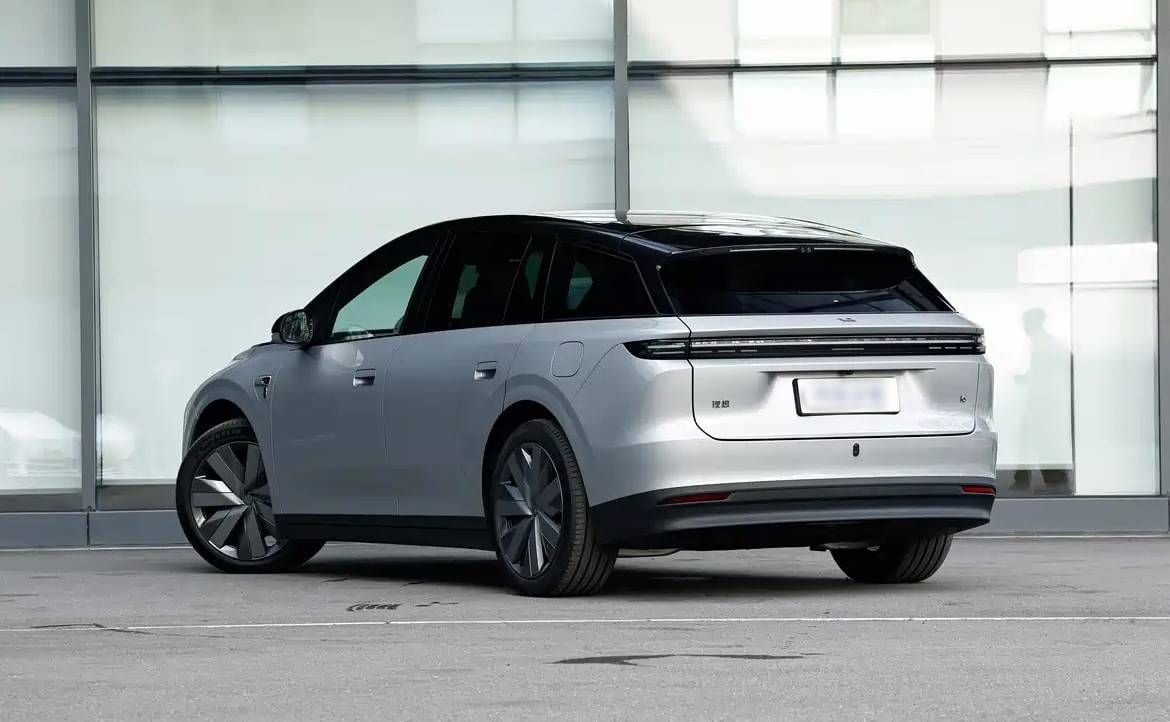 Li auto 8