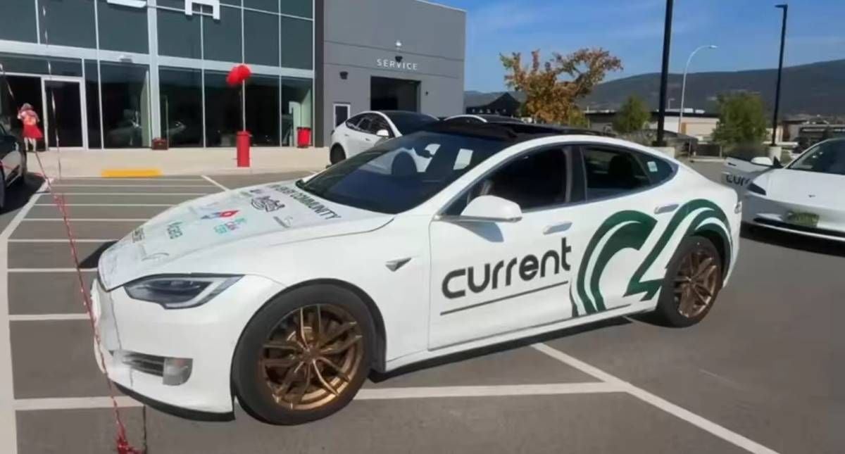Un millón de kilómetros con su motor original: la increíble historia de este Tesla Model S