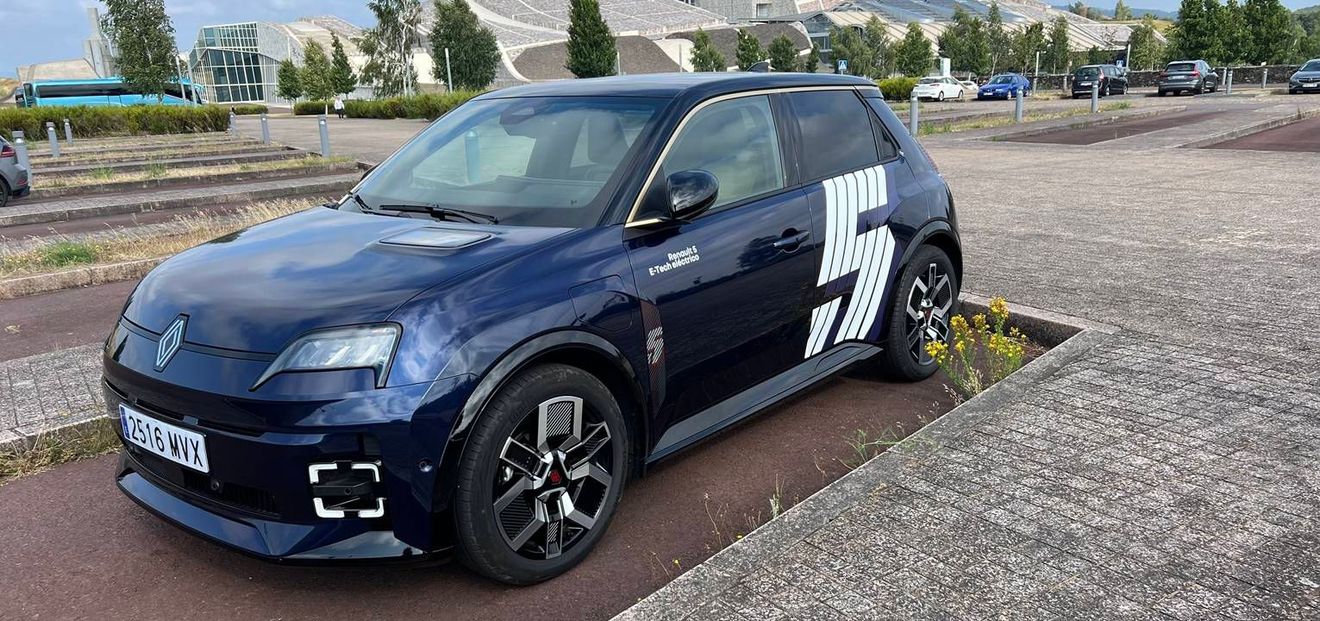 Prueba a 120 km/h Renault 5 E-TECH 52 kWh