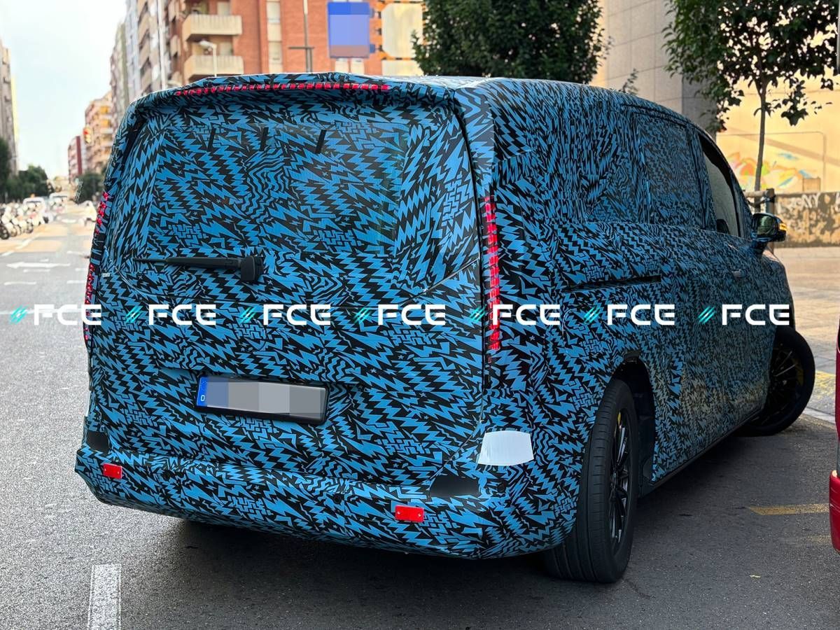 El sustituto del Mercedes EQV llegará en 2026 con hasta ocho plazas y 320 kW de carga