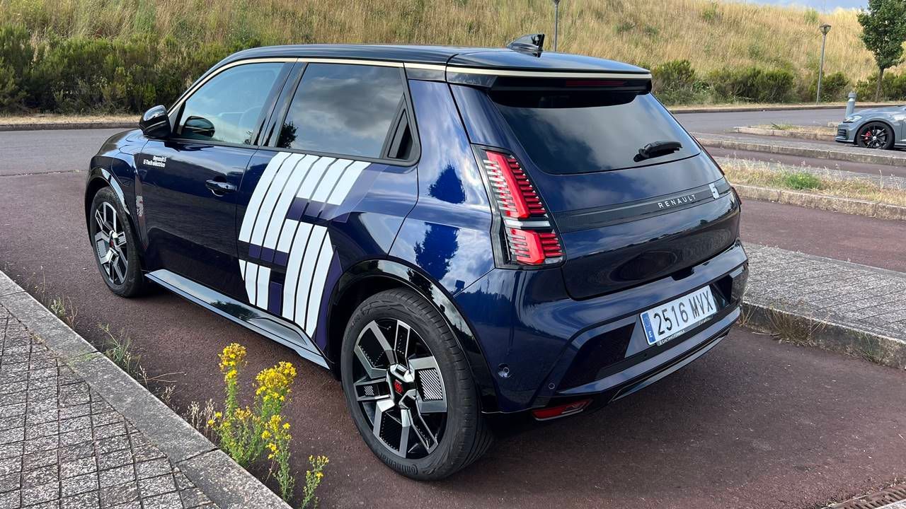 Prueba a 120 km/h Renault 5 E-TECH 52 kWh
