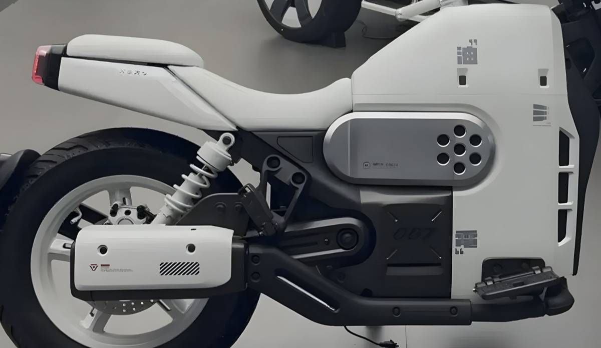 Chery sorprende con una moto eléctrica que no necesita enchufe para seguir rodando