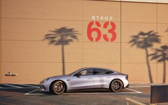 Mercedes-AMG amplía la gama del GT eléctrico con una versión de acceso de 544 CV, más de 800 km de autonomía y carga de hasta 600 kW
