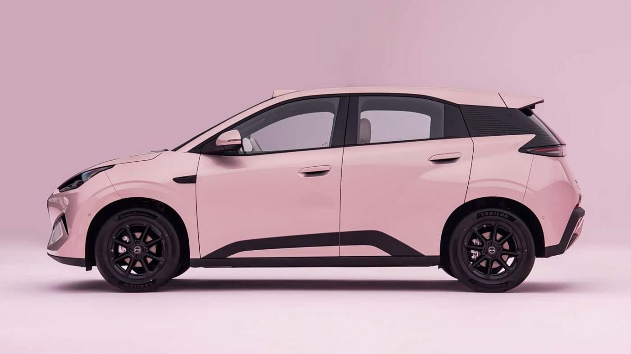 Se presenta el nuevo BYD Seagull, que ahora es más grande y de tracción trasera para competir con el Geely E2