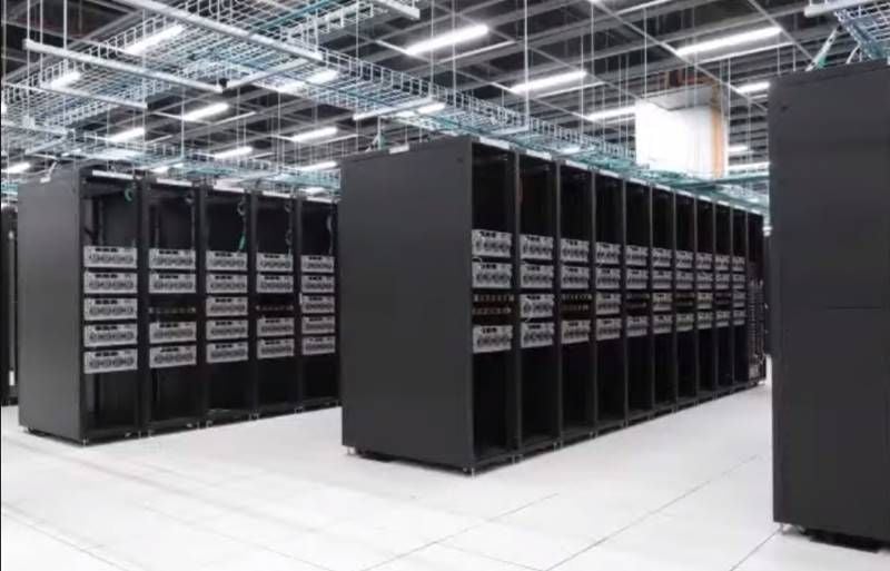 Tesla entierra Dojo, el superordenador que prometía la conducción autónoma total