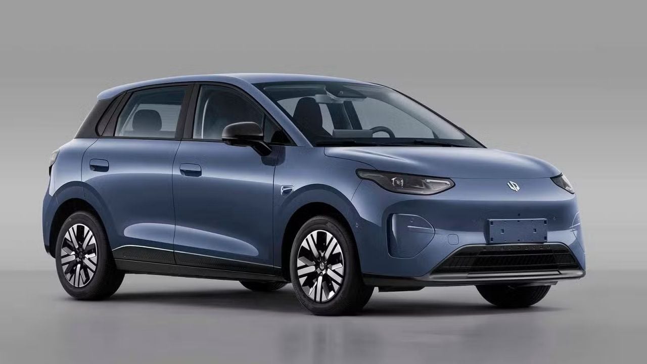 Fabricado en España y precio de derribo: la peor pesadilla del Renault 5 se llama Leapmotor B03