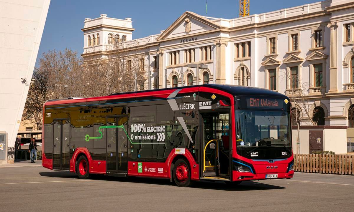 Valencia impulsa la mayor revolución eléctrica del transporte urbano en España