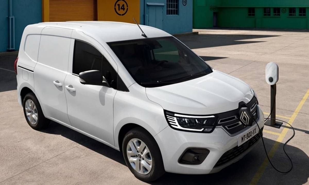 Renault actualiza el Kangoo eléctrico: más autonomía, carga rápida y hasta siete plazas