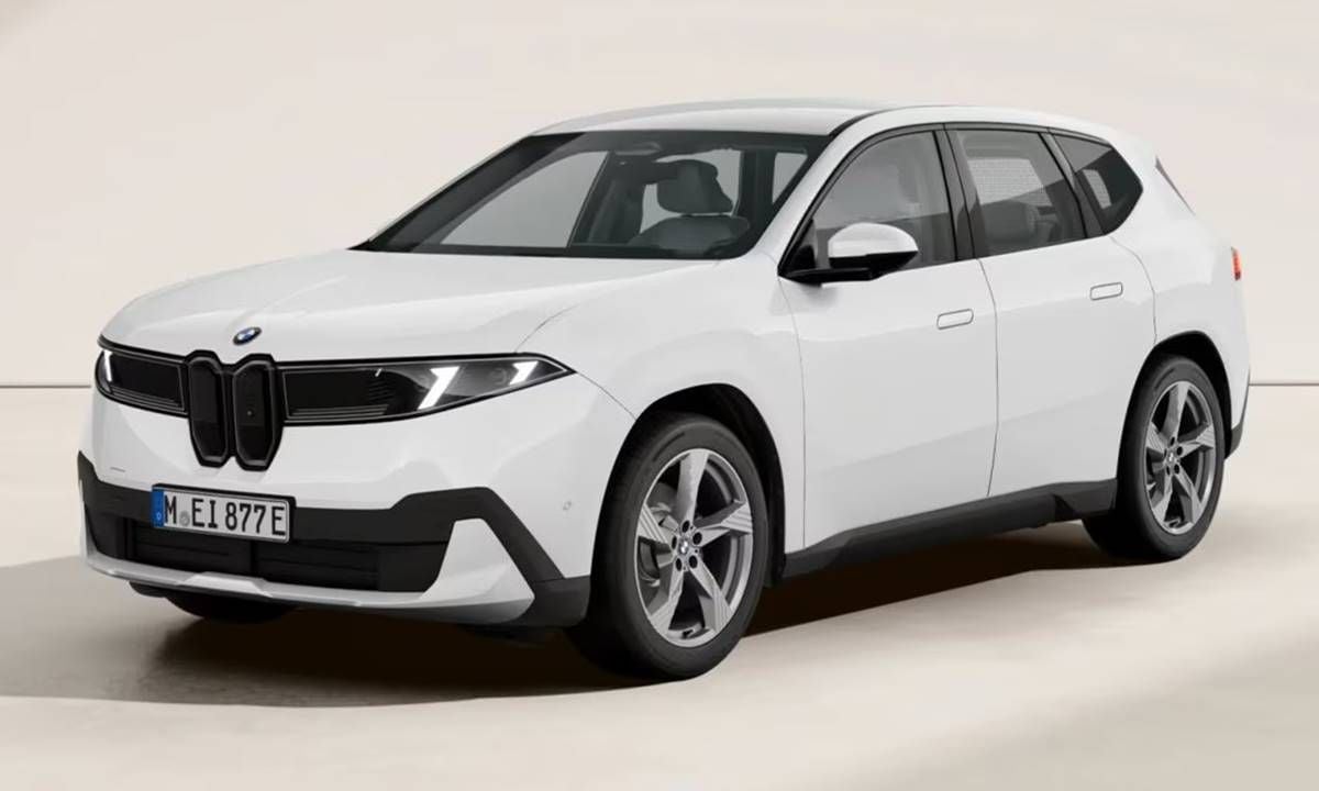 BMW iX3 tiene una nueva versión: 374 CV, tracción total, 620 kilómetros de autonomía y más barato