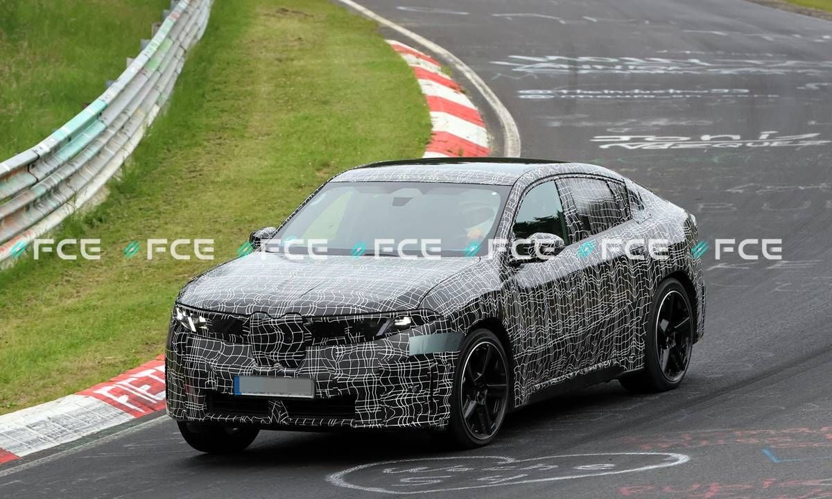 El BMW iX4 continúa su puesta a punto en Nürburgring antes de su debut: así será el nuevo SUV coupé eléctrico de la marca