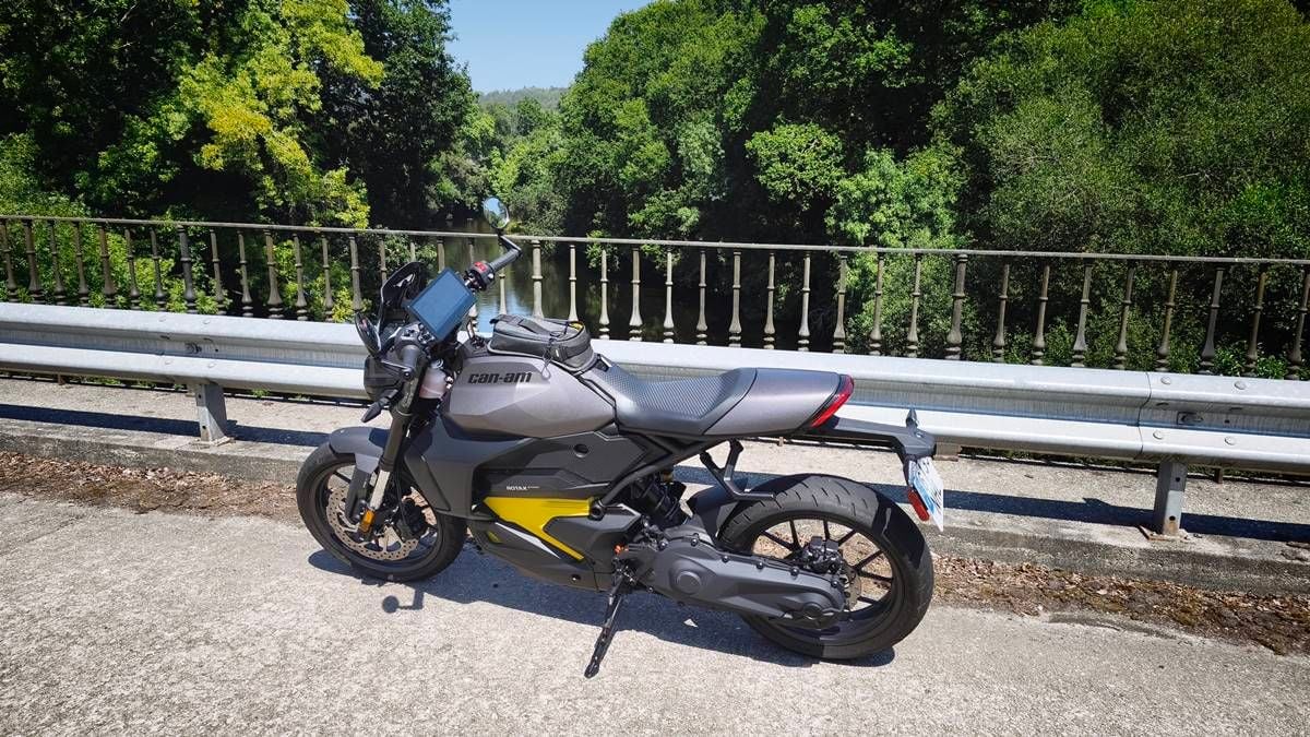 Prueba Can-Am Pulse: rápida, silenciosa y mucho más divertida de lo esperado