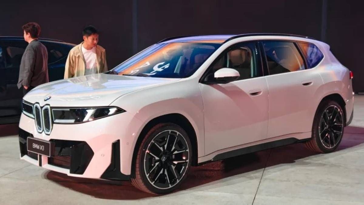 BMW presenta el nuevo iX3 de batalla larga: hasta 919 km de autonomía, más espacio interior y carga en 10 minutos