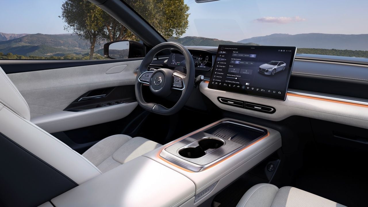 El renovado Mazda6 ya tiene precio en España: 560 km de autonomía y carga en 24 minutos por 44.725 euros