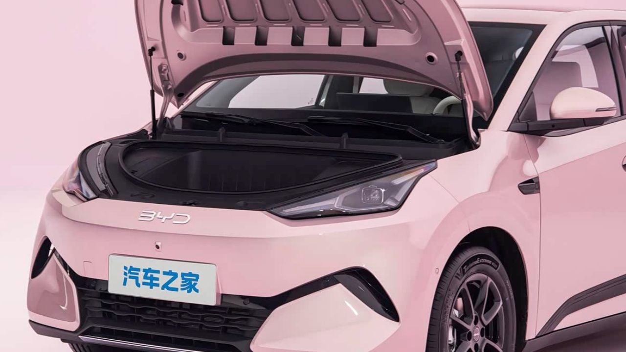 Se presenta el nuevo BYD Seagull, que ahora es más grande y de tracción trasera para competir con el Geely E2