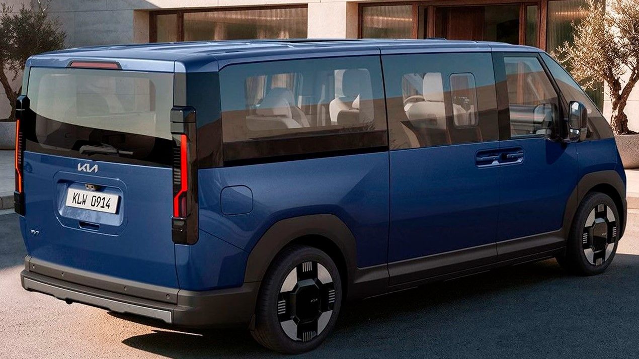 9 plazas, 460 km y una tecnología de 800 voltios para la nueva KIA PV7