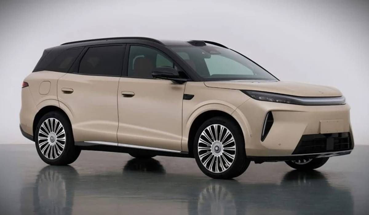 850 km de autonomía, 700 CV, tracción total y un enorme maletero para el nuevo BYD Tang