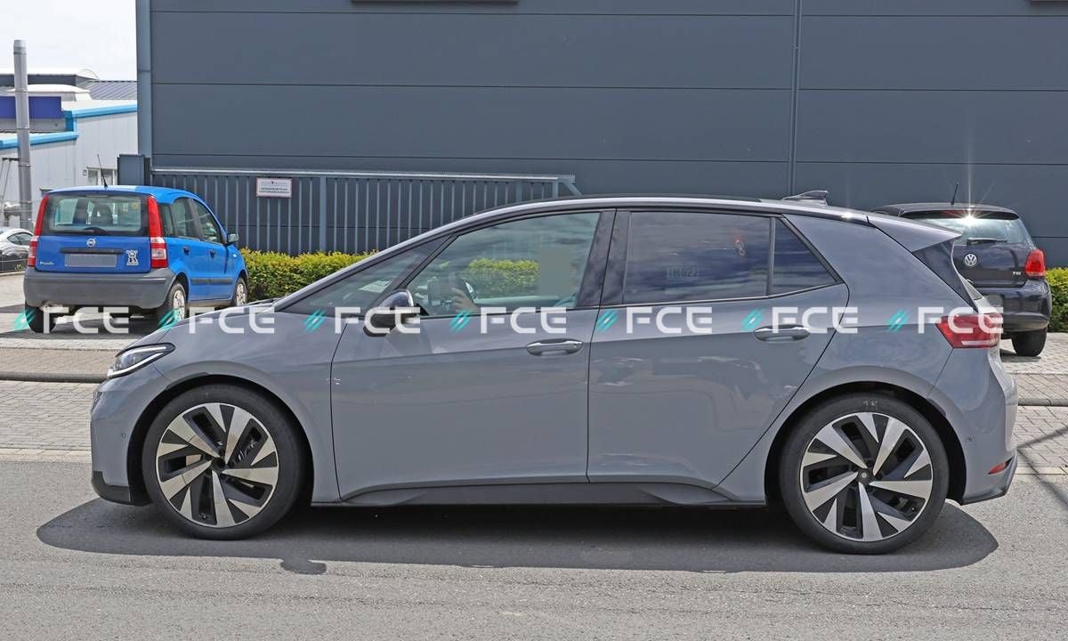 Cazado el Volkswagen ID.3 Neo más deportivo: más de 320 CV y posible regreso de las siglas GTI