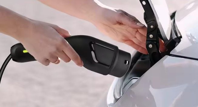 Probando un cargador doméstico chino de 60 euros ¿Hace falta gastar 300 o 400 euros realmente?