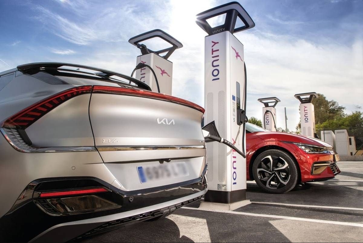 800 V frente a 400 V: así cambia la carga rápida de los coches eléctricos de KIA