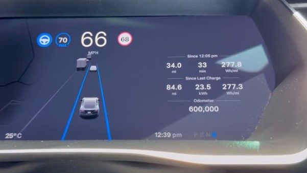 Este Tesla Model S se acerca al millón de kilómetros y solo ha cambiado una vez la batería