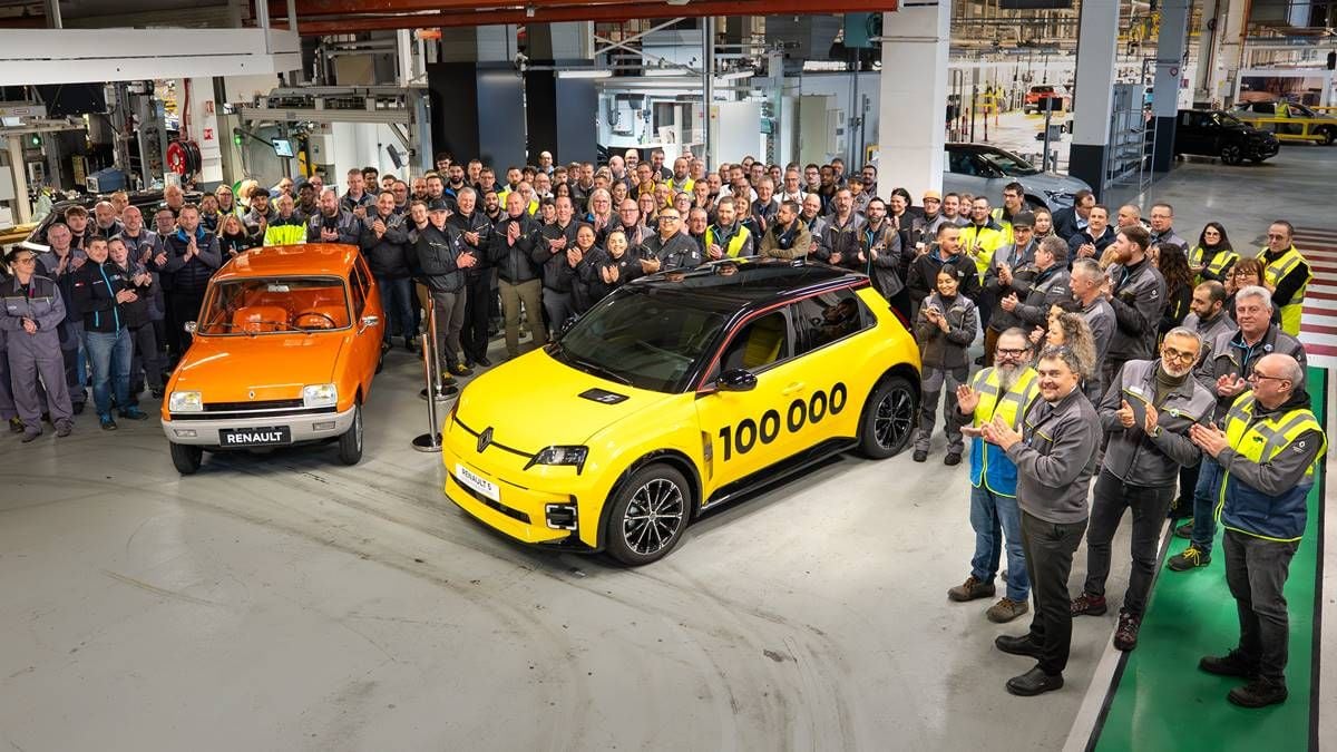 Renault demuestra que fabricar coches eléctricos en Europa es rentable: alcanza el millón de unidades producidas