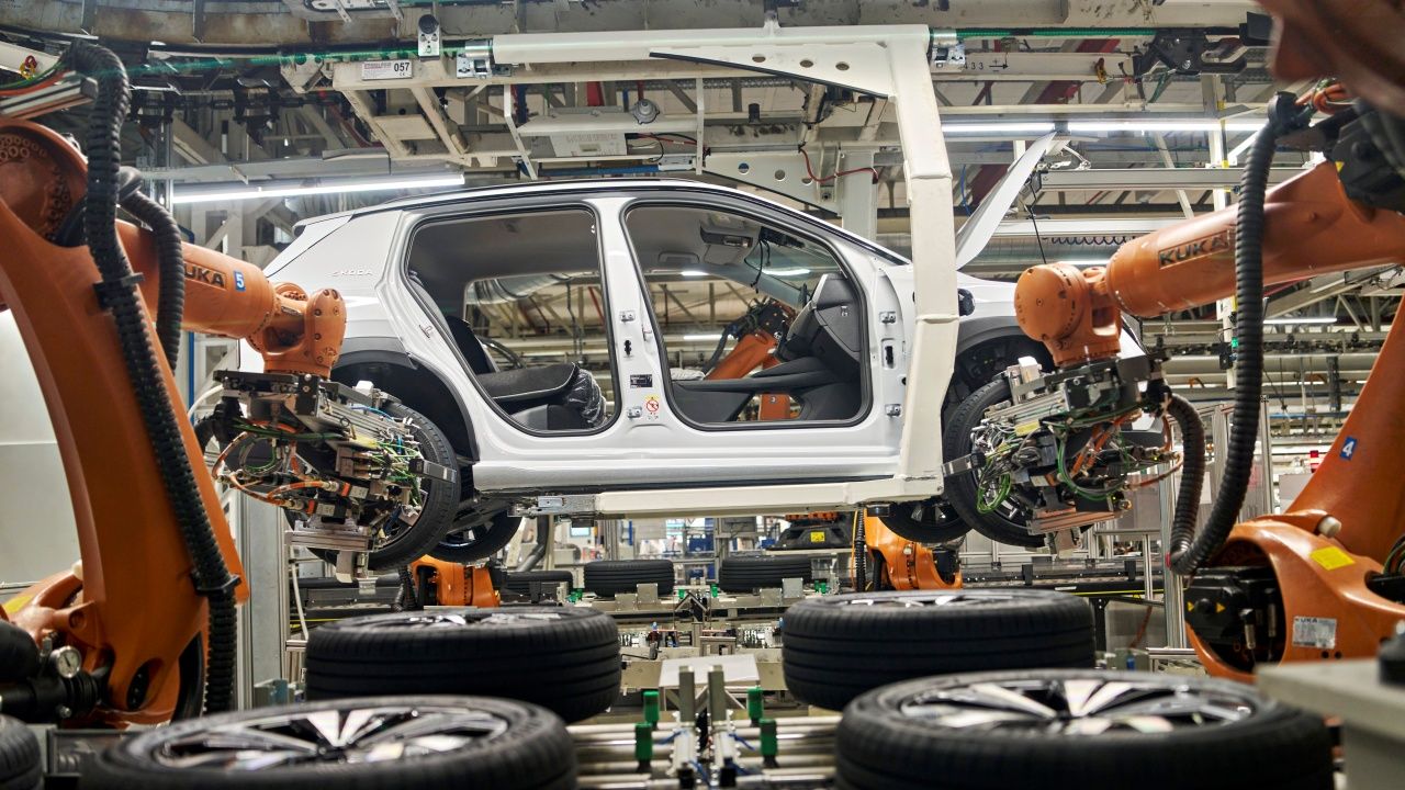 El primer Skoda español entra en producción: el Epiq llega dispuesto a repetir el éxito del Elroq