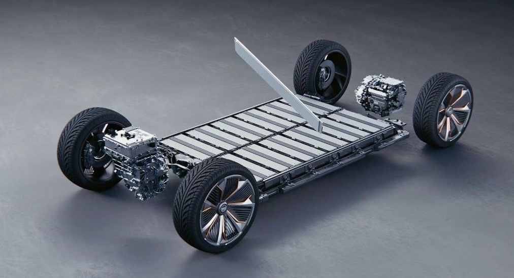 Llega un eléctrico con extensor de autonomía con batería de 66 kWh, 450 km de autonomía y 800V