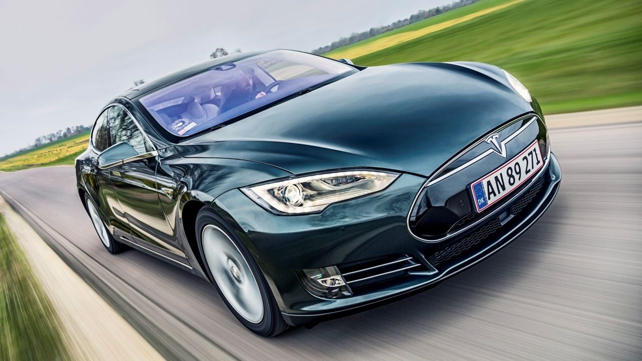 Este Tesla Model S tiene 370.000 km. ¿En qué estado se encuentra su batería?
