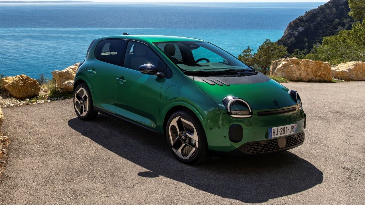 Probamos el nuevo Renault Twingo, un asequible eléctrico europeo que pone en jaque a sus rivales chinos