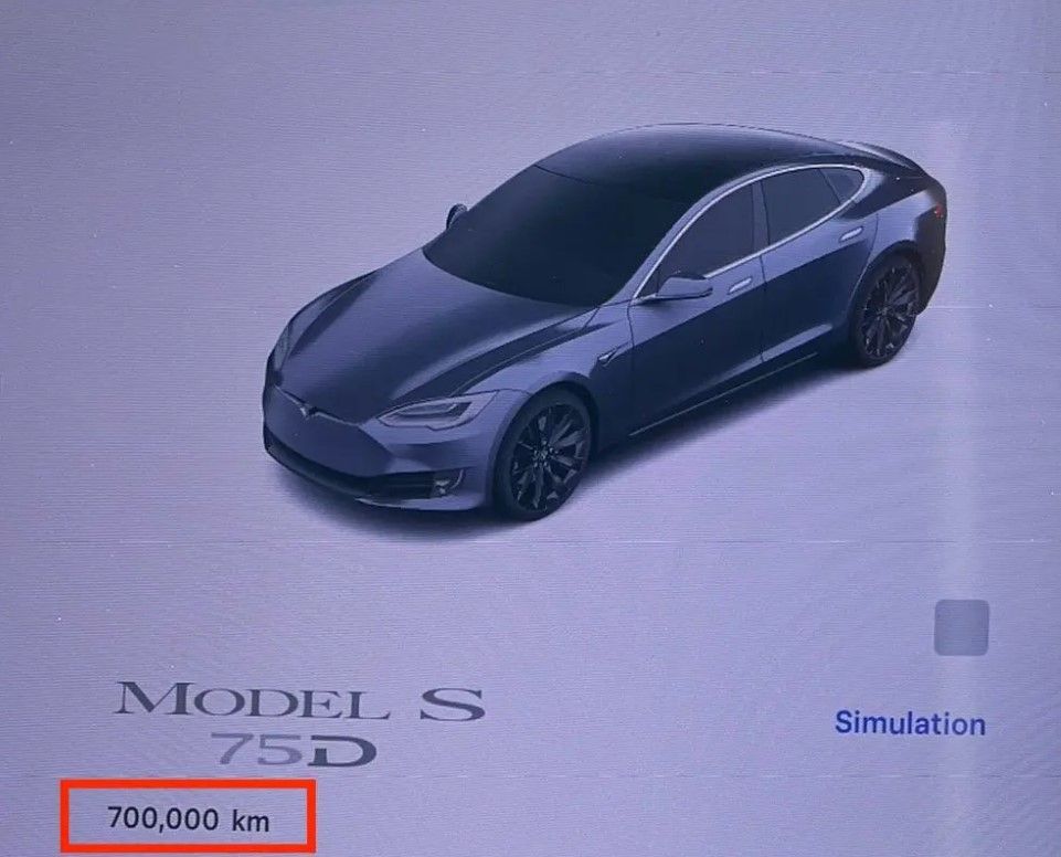 Este Tesla recorre 666.000 km sin apenas pasar por el taller y con la batería original
