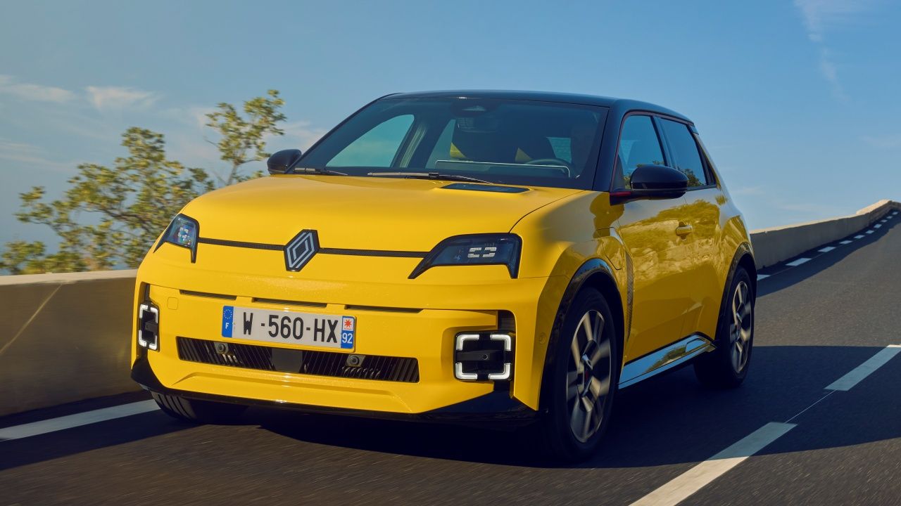Los coches eléctricos más vendidos de Europa en 2026 son los Tesla Model Y, Model 3, Skoda Elroq y Renault 5