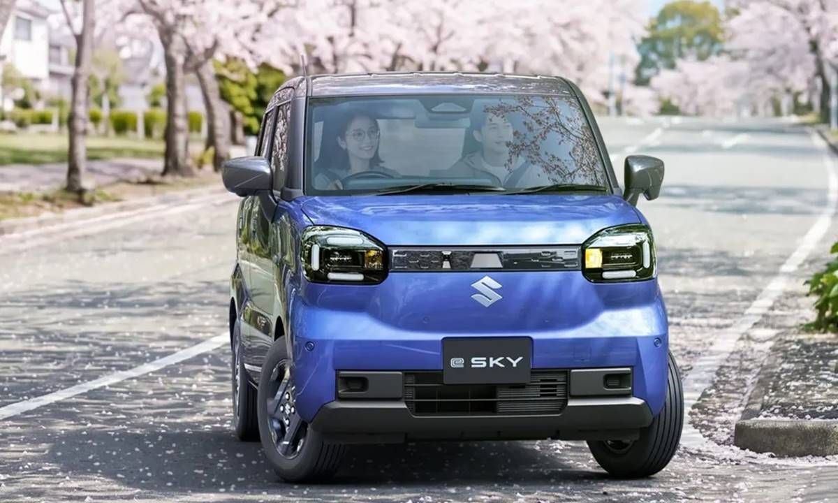 Solo mide 3,40 metros, pesa poco más de 1 tonelada y tendrá 310 km de autonomía: así es el Suzuki eSky