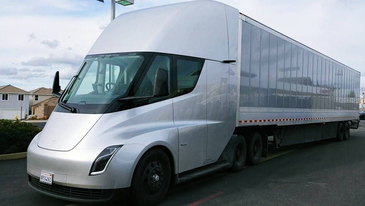 Este es el rendimiento y consumo real del Tesla Semi