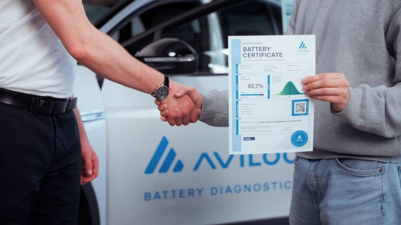 Comprar un coche eléctrico usado tiene un nuevo requisito: el certificado de batería puede ahorrarte miles de euros