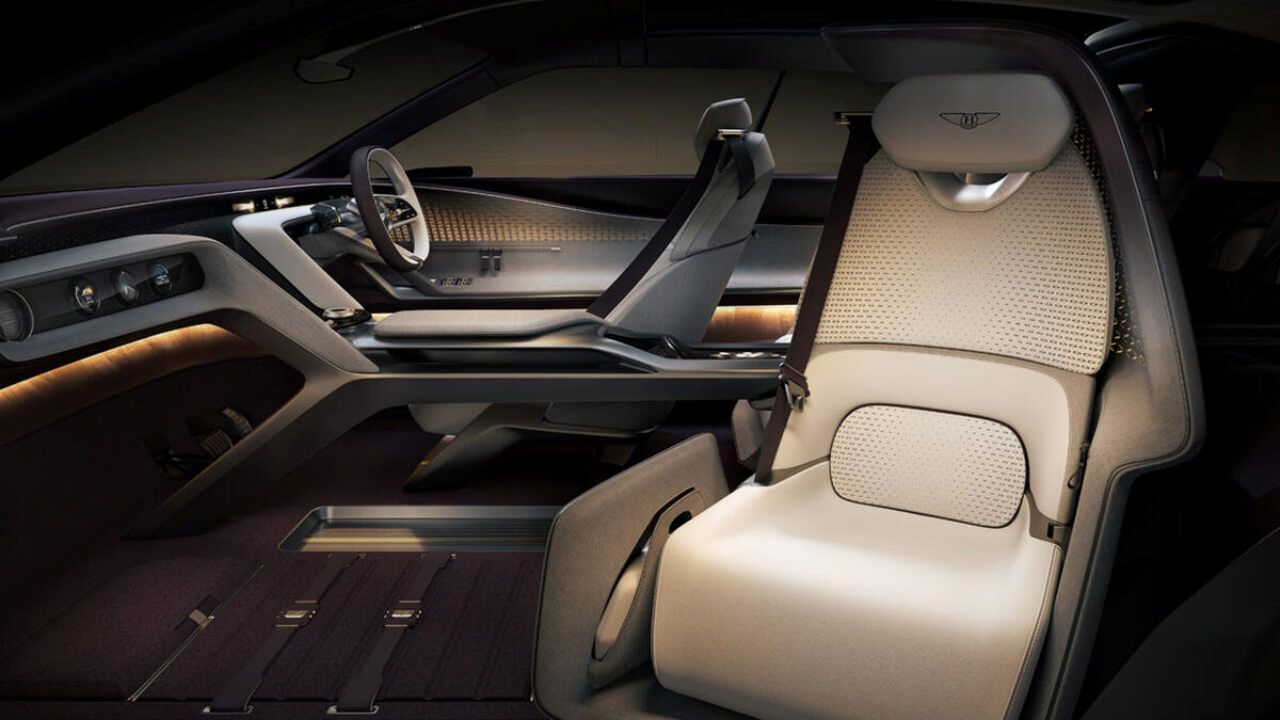 El Rolls-Royce Spectre es uno de los pocos eléctricos de lujo que triunfan, y Bentley quiere emular su éxito con el EXP 15