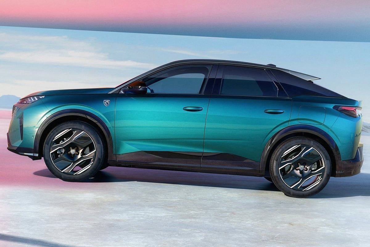 Guía de compra del Peugeot E-3008: qué versión, qué autonomía y qué packs comprar