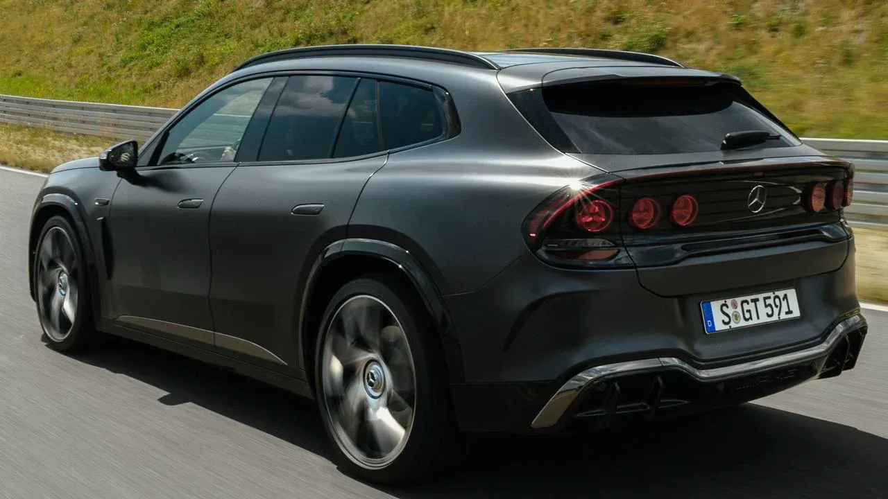 Se presenta el Mercedes-AMG GT SUV con hasta 1.169 CV de potencia, 700 km de autonomía y carga en 11-12 minutos