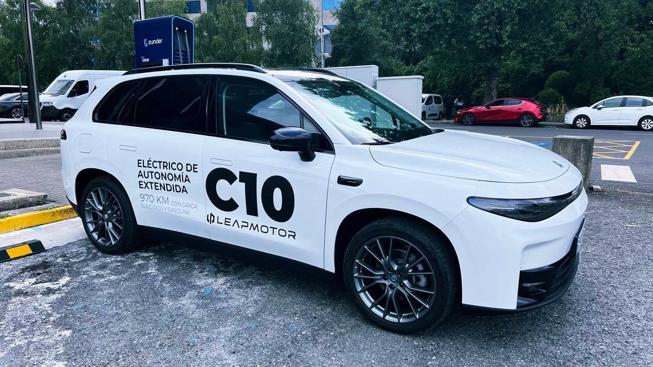 Prueba Leapmotor C10 REEV a 120 km/h: autonomía en modo eléctrico y consumo en modo gasolina
