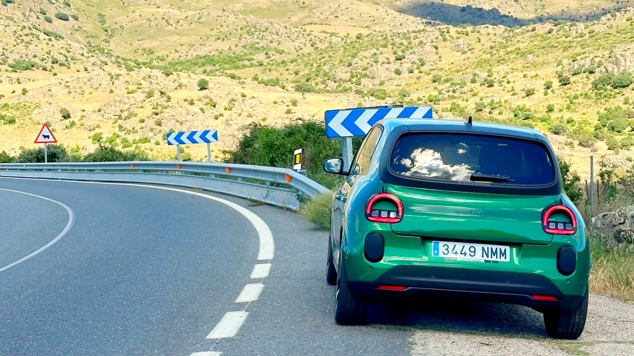 Probamos el nuevo Renault Twingo, un asequible eléctrico europeo que pone en jaque a sus rivales chinos