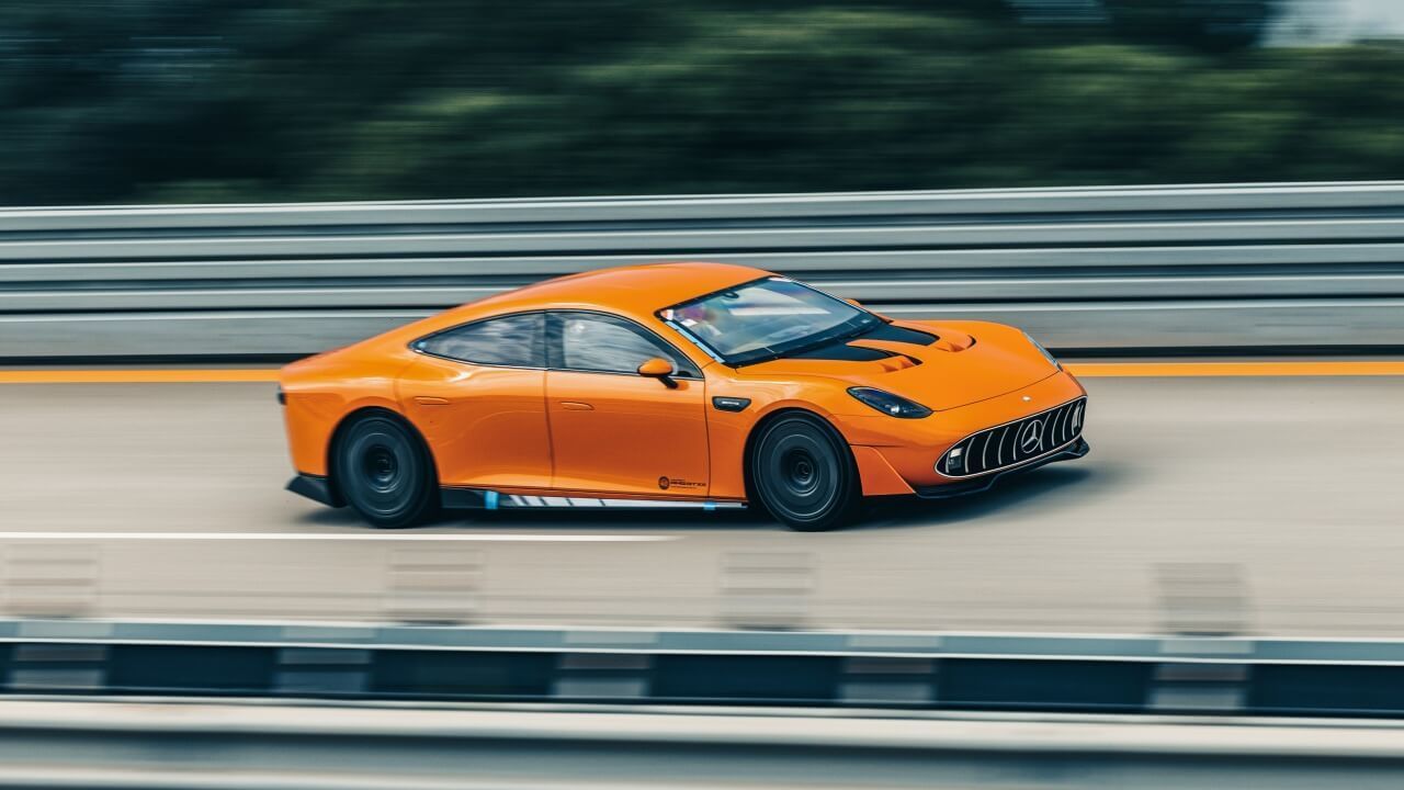 El Mercedes-AMG GT XX revienta varios récords y "da la vuelta al mundo" en menos de 8 días