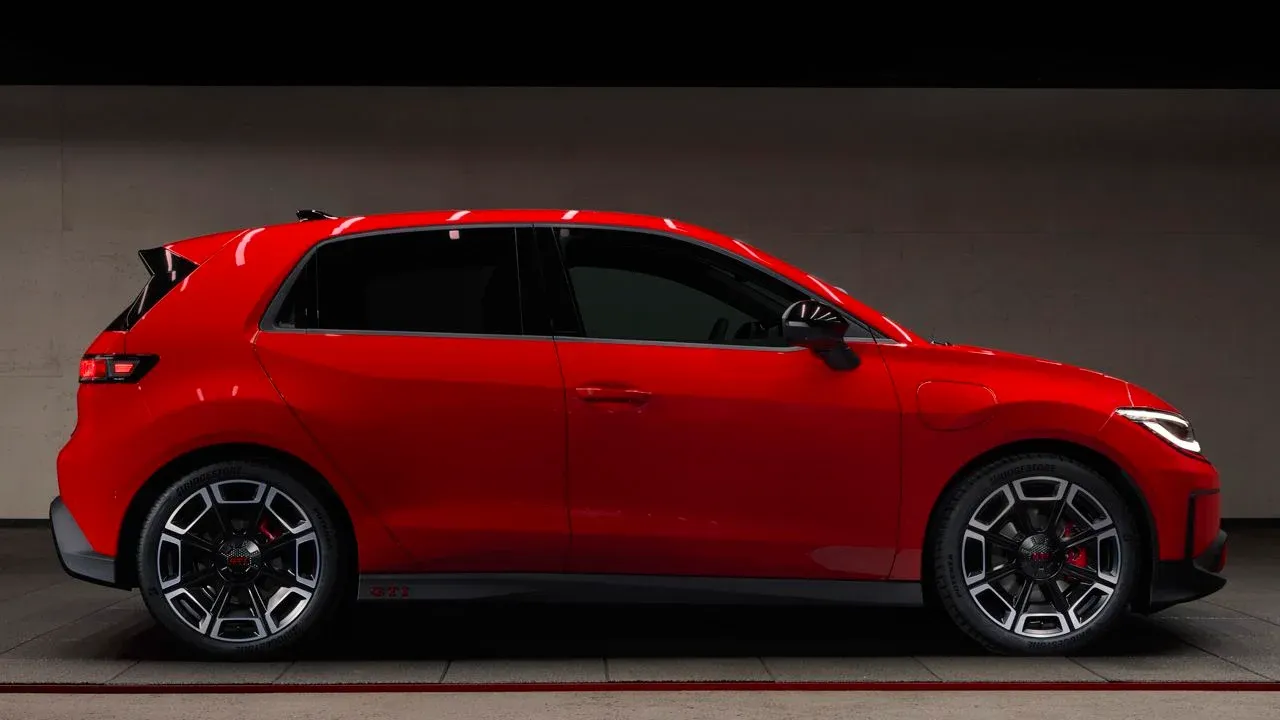 Volkswagen pone toda la carne en el asador con el ID. Polo y prepara una versión para convencer a los amantes de la gasolina