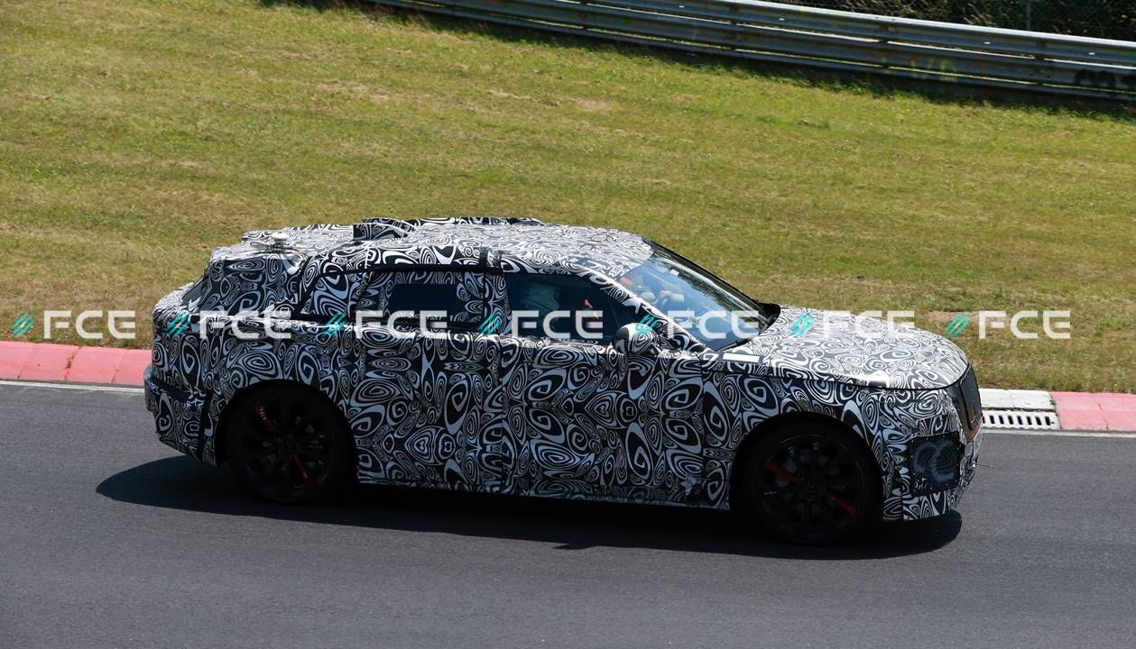 Lo poderosos argumentos del Range Rover Velar para entrar con fuerza al sector del coche eléctrico