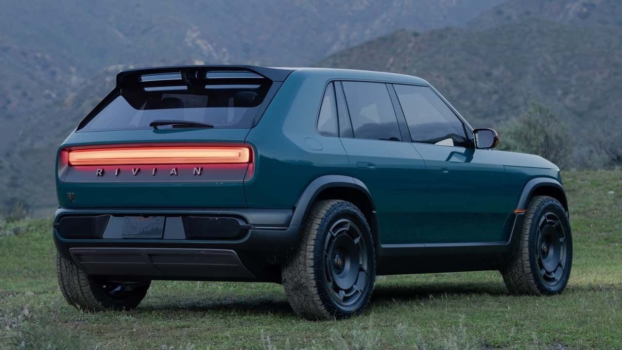 El Rivian R3X ya tiene fecha de lanzamiento, el eléctrico inspirado en los Lada Niva y Lancia Delta también llegará a Europa